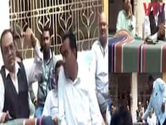 અમરેલીઃ ગ્રામજનોએ પગારની વ્યવસ્થા કરતા શિક્ષકની બદલી રોકી દેવાઇ, જુઓ વીડિયો