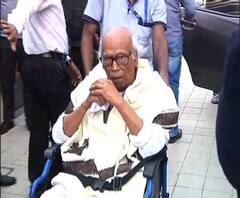 Reporter Stories: হাসপাতাল থেকে ছাড়া পেলেন কবি শঙ্খ ঘোষ