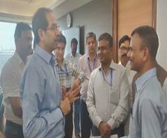 Girgaum Chowpatty | चणे-शेंगदाणे विक्रेता आणि मुख्यमंत्री उद्धव ठाकरे... | ABP Majha