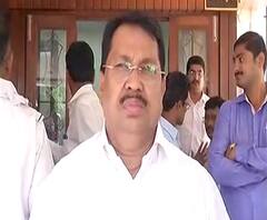 Vijay Wadettiwar | कॅबिनेट मंत्री विजय वडेट्टीवार आजच्या कॅबिनेट बैठकीला दांडी मारणार? | ABP Majha