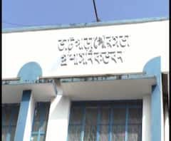 দত্তপুকুরে বাড়িতে ঢুকে 'গণধর্ষণ', ভাটপাড়ায় আজ 'অনাস্থা' বৈঠক - এক ঝলকে আরও খবর