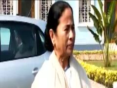 Attack on JNU students fascist surgical strike: Mamata | Master Stroke