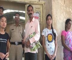 Mahendra Deshmukh | शेतकरी महेंद्र देशमुखांचं पनवेल तहसील कार्यालयात आंदोलन | ABP Majha