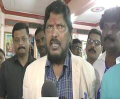 Ramdas Athawale | सीएए आणि एनआरसीच्या बदलांबाबत सरकार सकारात्मक : रामदास आठवले | ABP Majha