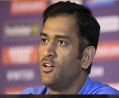 MS Dhoni | बीसीसीआयच्या करार यादीतून धोनी बाहेर | ABP Majha