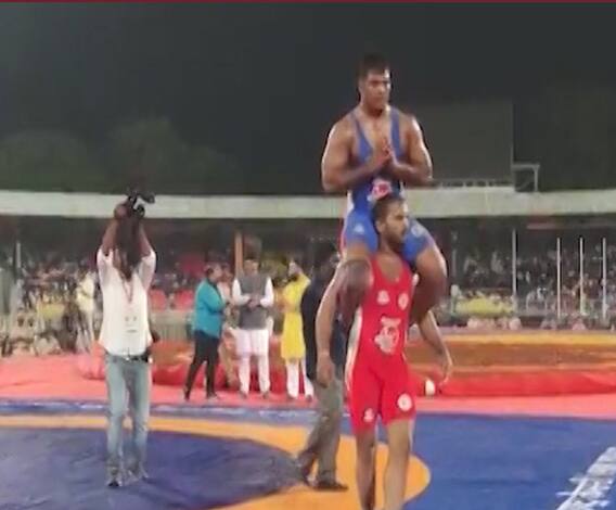 Maharashtra Kesari 2020 | महाराष्ट्र केसरीची गदा यंदा काका पवारांच्या तालमीत, हर्षवर्धन सदगीर झाला महाराष्ट्र केसरी | स्पेशल रिपोर्ट | ABP Majha 