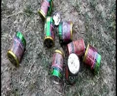 ইংরেজবাজারে আমবাগান থেকে উদ্ধার বোমা ও বোমা তৈরির সরঞ্জাম