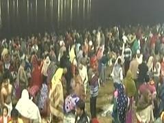 Makar Sakranti पर आस्था की डुबकी, संगम पर स्नान के लिए जुटे श्रद्धालु