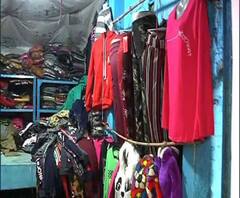 Reporter Stories: চারু মার্কেটে পোশাকের দোকানে চুরি, ঘটনাস্থলে পুলিশ 