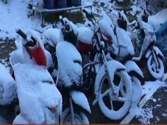 Shimla में ठंड ने तोड़ा 12 साल का रिकॉर्ड, केदारनाथ धाम में 7 फीट बर्फ जमी