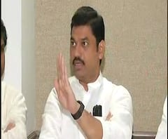 Dhananjay Munde | मंत्री झाल्यानंतर धनंजय मुंडे पहिल्यांदाच भगवानगडावर जाणार | ABP Majha