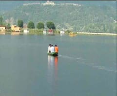 ‘অশ্লীল ছবি’ দেখা ছাড়া ইন্টারনেট কাজে লাগে না কাশ্মীরে, মন্তব্য নীতি আয়োগের সদস্যের