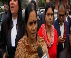 পবনের আর্জি খারিজ, দোষীদের ফাঁসি কার্যকর না হওয়ায় ক্ষোভ নির্ভয়ার মায়ের 