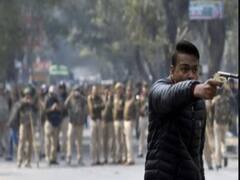 Jamia Row: क्यूं सिर्फ दर्शक बन पूरी घटना को देखती रही दिल्ली पुलिस ?