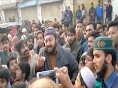 Nankana Sahib में सिखों को धमकाने वाले शख्स ने मांगी माफी