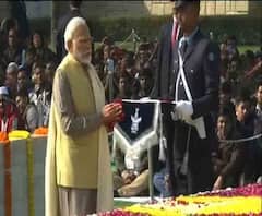 মহাত্মা গাঁধীর ৭২তম প্রয়াণ দিবসে রাজঘাটে শ্রদ্ধাঞ্জলি মোদি, রাজনাথ, মনমোহন, সনিয়ার