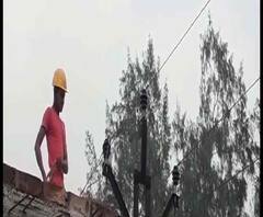 বাড়ির ছাদে পিকনিক, বিদ্যুৎস্পৃষ্ট হয়ে মৃত ৩