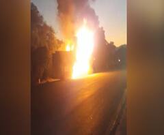 Thane | राजस्थानहून मुंबईला येणाऱ्या बसला आग, सुदैवाने जिवीतहानी नाही | ABP Majha