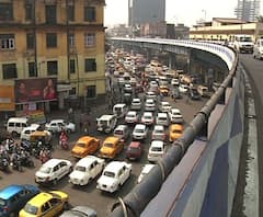 এক নজরে শহরের যান চলাচলের হাল-হকিকৎ, দেখে নিন ট্রাফিক আপডেট