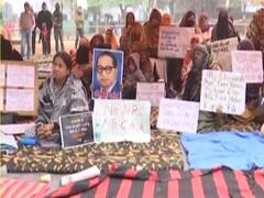 Prayagraj में CAA के खिलाफ 3 दिनों से जारी है महिलाओं का विरोध प्रदर्शन
