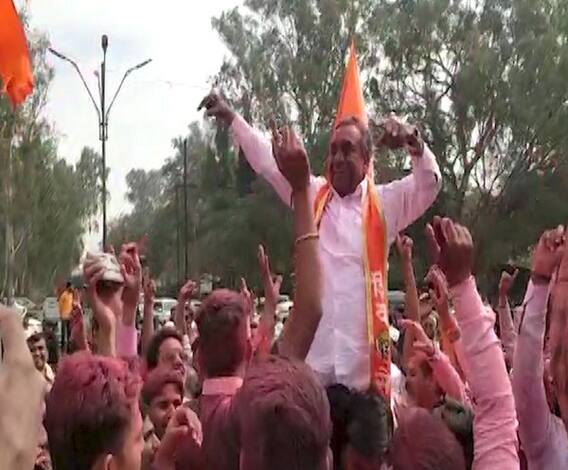 Nashik | नाशिक मनपा पोटनिवडणुकीत महाविकास आघाडीला यश; भाजपला धक्का | ABP Majha