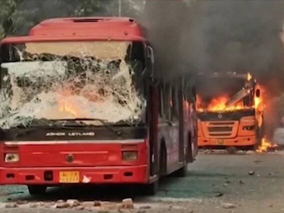 नागरिकता पर सियासत की आग में जला देश ? Seedha Sawal