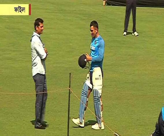 বোর্ডের বার্ষিক চুক্তি-তালিকায় নেই ধোনি, বাড়ল অবসর-জল্পনা 