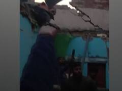 दिल्ली के भजनपुरा में निर्माणाधीन इमारत गिरी, 3 बच्चों की मौत