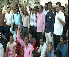 Teachers Strike | आझाद मैदानात शिक्षकांचं बेमुदत धरणे आंदोलन | मुंबई | ABP Majha