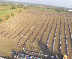 Special Report | हिवरा आश्रमात विवेकानंद जन्मोत्सव सोहळ्यानिमित्त दोन लाख भाविकांची महापंगत | ABP Majha