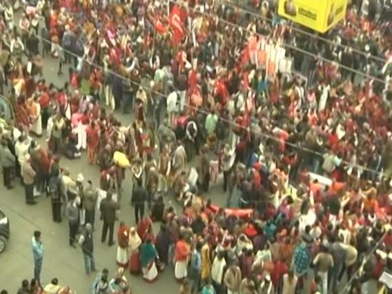 Bharat Bandh के दौरान Bihar में बड़ी संख्या में लोग सड़कों पर उतरे