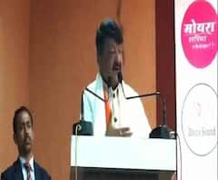 চিঁড়ে খাওয়া দেখেই চেনা যায় অনুপ্রবেশকারী! কৈলাসের মন্তব্যে সমালোচনার ঝড়, এরাই বাংলার দায়িত্বে! কটাক্ষ তৃণমূল-সিপিএমের