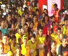 Mumbai Marathon 2020 | 17व्या मुंबई मॅरेथॉनला सीएसएमटीहुन सुरुवात | ABP Majha