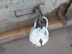 અમદાવાદ કોર્પોરેશન ટેક્સ નહીં ચૂકવતા એકમોને કર્યા સીલ, જુઓ વીડિયો