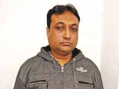 રાજકોટઃ યુનિવર્સિટી રોડ પર સ્પાની આડમાં ચાલતા દેહ વ્પાપારનો પર્દાફાશ, જુઓ વીડિયો