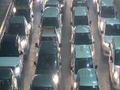 Huge traffic jam around Delhi's India Gate | News@7