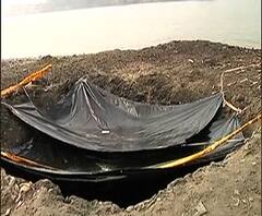 নৈহাটিতে বিস্ফোরণের তীব্রতায় তৈরি হয়েছে প্রায় দশ ফুট গভীর গর্ত, আজ নমুনা সংগ্রহ করবেন ফরেন্সিক বিশেষজ্ঞরা