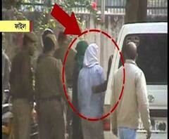 মৃত্যুদণ্ডে স্থগিতাদেশ দিল্লি আদালতের, কাল ফাঁসি নয় নির্ভয়ার ধর্ষকদের