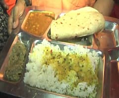 Shiv Bhojan Yojana | शिवभोजन योजनेत पदार्थांपेक्षा अटी-शर्थीच जास्त | स्पेशल रिपोर्ट | ABP Majha