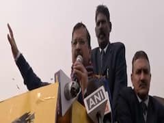 AAP-supporting auto drivers being fined by Delhi Police: Kejriwal