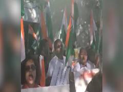  Viewers' take on Rajgarh collector slapping pro-CAA protesters in MP | Ghanti Bajao