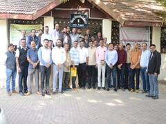 સુરતઃ બોર્ડની પરીક્ષા દરમિયાન ખાનગી શાળામાં સરકારી શિક્ષકોને મુકવાનો વિરોધ, જુઓ વીડિયો