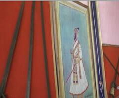 Ambarnath | अंबरनाथमध्ये शिवकालीन शस्त्रांचं प्रदर्शन; तलवारी, भाले, तोफगोळे, वाघनखं प्रदर्शनात 