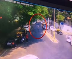 Traffic Police Accident | ट्रिपल सीट बाईकस्वारांना अडवण्याचा प्रयत्न करणाऱ्या वाहतूक हवालदारालाच धडक | ABP Majha