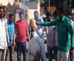 Praniti Shinde | प्रणिती शिंदे समर्थकांकडून काँग्रेस नेते मल्लिकार्जुन खर्गेंच्या पुतळ्याचे दहन | Solapur | ABP Majha