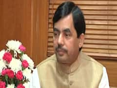 JNU case: Film stars giving reports without info, says Shahnawaz Hussain