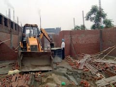 અમદાવાદઃ જમાલપુરમાં પરવાનગી વગરના બાંધકામ દૂર કરાયા, જુઓ વીડિયો