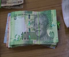 Shirdi Saibaba | शिर्डीत 11 दिवसात साईचरणी 16 कोटींचं दान | ABP MAJHA