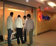 প্রাক্তন ইডি কর্তা মনোজ কুমার ও গৌতম কুণ্ডুর স্ত্রীর বিদেশ সফর সংক্রান্ত তথ্য তলব সিবিআইয়ের 