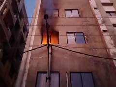 મોરબીઃ રેસિડેન્ટલ એપાર્ટમેન્ટમાં આગ લાગતા એકનું મોત, લોકોએ શું લગાવ્યો આક્ષેપ? જુઓ વીડિયો